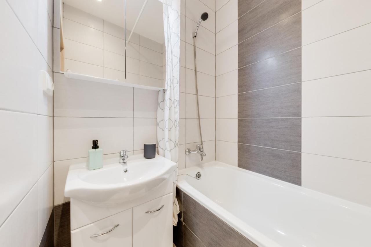 Riverside Cr Apartment Πράγα Εξωτερικό φωτογραφία